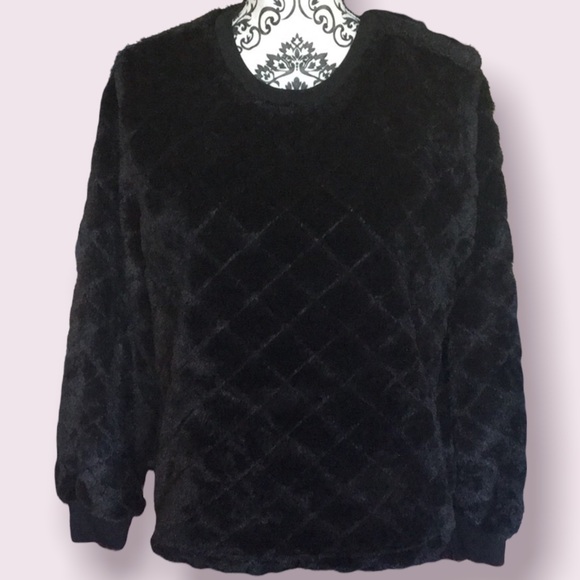 Steve Madden Tops - EUC STEVE MADDEN Quilted Faux Fur Cinch Waist Sweater Medium